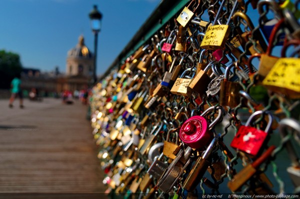 Cadeados do amor, Pont des Arts
