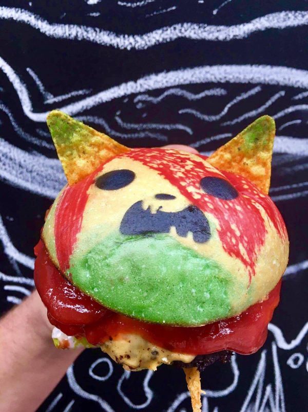 hamburger-pikachu-zumbi-3