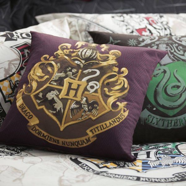 Almofada com o Brasão de Hogwarts