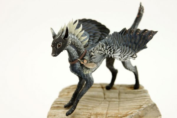 escultura-animais-fantasticos-argila-aveludada-7