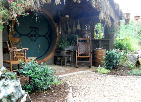 hobbit-house-airbnb-04