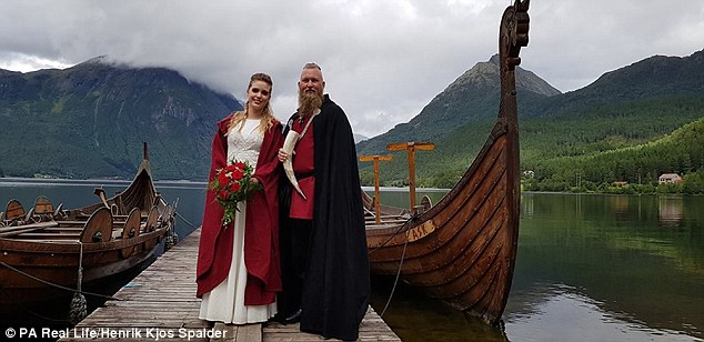 viking-wedding-07